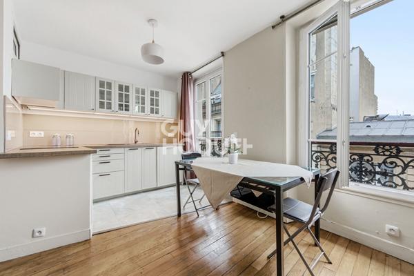 Beau 2 pièces - Martyrs - 38 m2