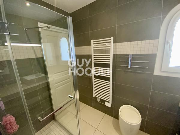 MAISON À VENDRE DE 4 PIÈCES DE 111,00 M²