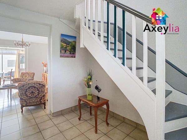 Roanne (42300) A VENDRE- ROANNE PROCHE GARE- MAISON DE VILLE AVEC PISCINE