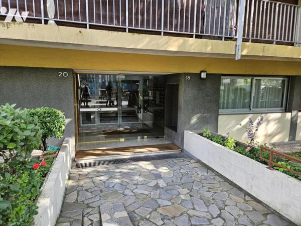 COURBEVOIE - Appartement T2 avec balcon et vue dégagée