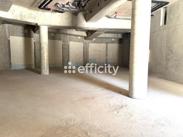 Local Commercial - 168 m²