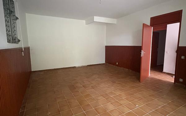 Maison à vendre    6 pièces •  Morne-à-l'Eau
