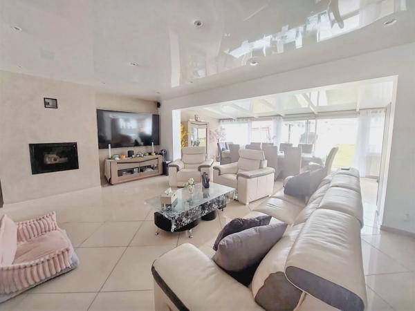 Superbe maison familiale coup de coeur située à Othis 