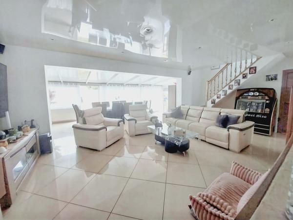 Superbe maison familiale coup de coeur située à Othis 