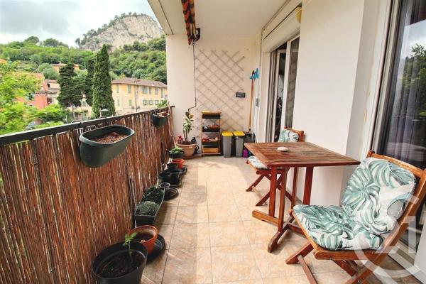 Appartement F5 à vendre  5 pièces - 101,84 m2 ST ANDRE DE LA ROCHE - 06