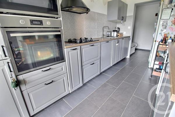 Appartement F5 à vendre  5 pièces - 101,84 m2 ST ANDRE DE LA ROCHE - 06