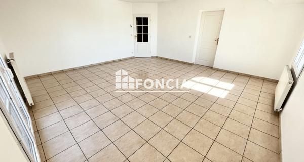 Location Appartement 3 pièces 74.83 m² - Gex 01170