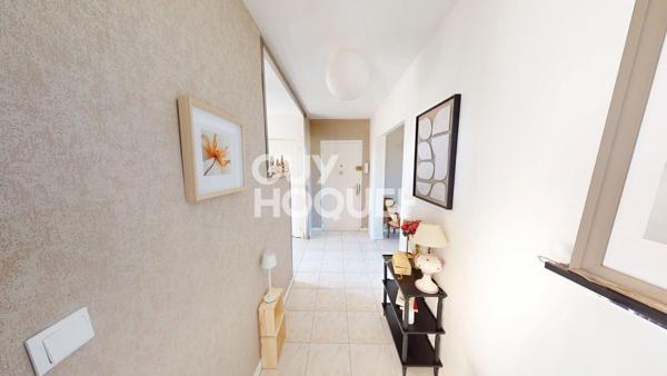A VENDRE - APPARTEMENT 3 PIECES DE 50 m² - CAVE - PARKING GUILHERAND-GRANGES 07500