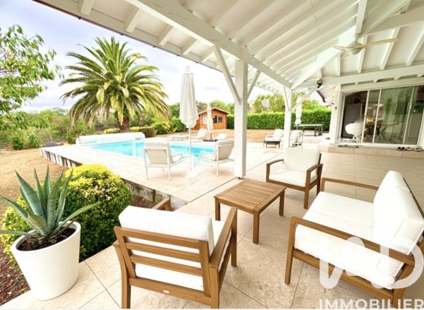 Maison à vendre 7 pièces 202 m² Amendeuix-Oneix