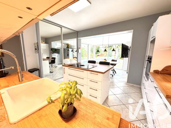 Maison à vendre 7 pièces 202 m² Amendeuix-Oneix