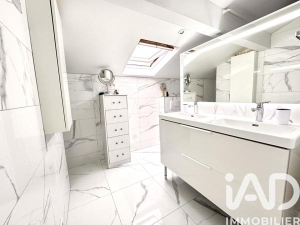 Maison à vendre 7 pièces 202 m² Amendeuix-Oneix