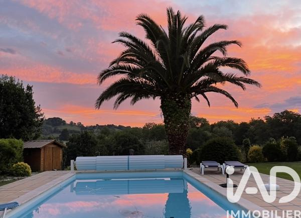 Maison à vendre 7 pièces 202 m² Amendeuix-Oneix