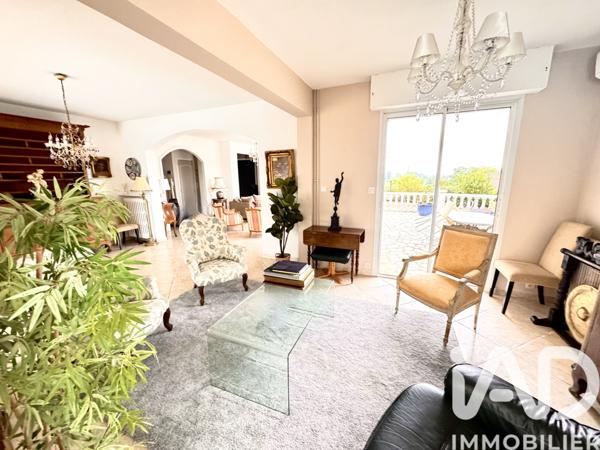 Maison à vendre 7 pièces 202 m² Amendeuix-Oneix