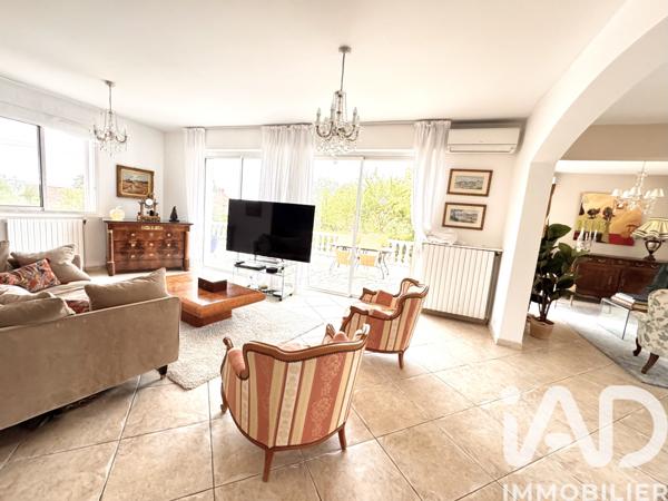 Maison à vendre 7 pièces 202 m² Amendeuix-Oneix