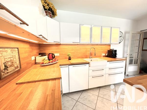 Maison à vendre 7 pièces 202 m² Amendeuix-Oneix