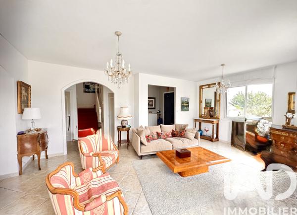 Maison à vendre 7 pièces 202 m² Amendeuix-Oneix