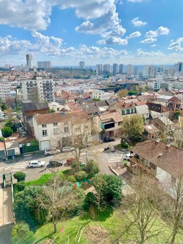 Appartement lumineux à fort potentiel à Bagnolet