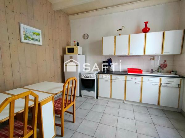 Maison de charme ancienne au cœur du village traditionnel Rétais proche marché Antioche et plage Montamer