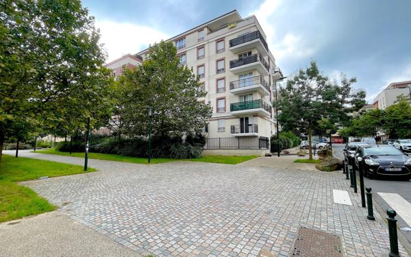 Appartement à vendre    2 pièces •  Corbeil-Essonnes