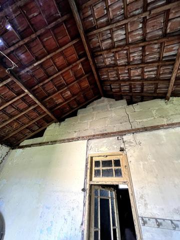 Deux maisons sur parcelle 558m2, deux accés indépendant, renovation, construction...