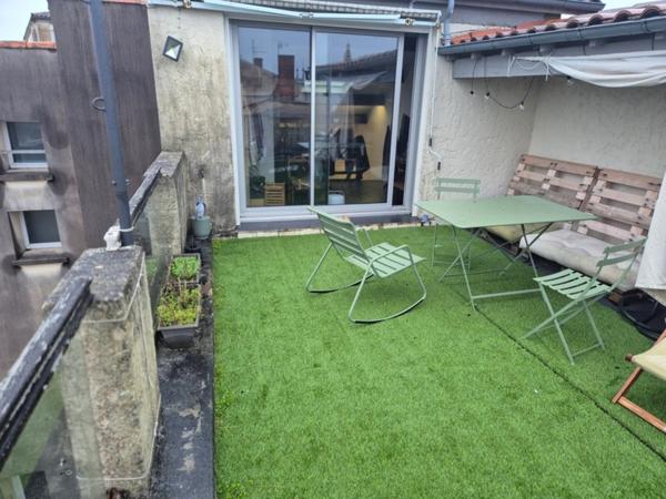 Duplex-Terrasse avec vue imprenable centre Niort (79) à vendre