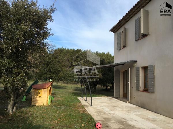 Maison de 130 m² avec 3 chambres sur un terrain clos de 2 000 m² Saint Cannat