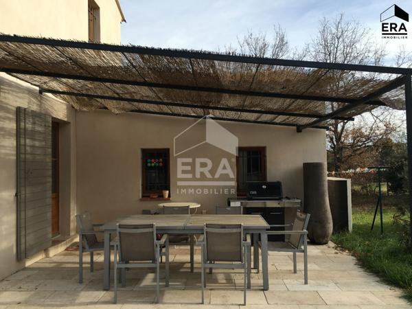 Maison de 130 m² avec 3 chambres sur un terrain clos de 2 000 m² Saint Cannat