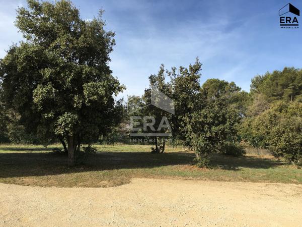 Maison de 130 m² avec 3 chambres sur un terrain clos de 2 000 m² Saint Cannat