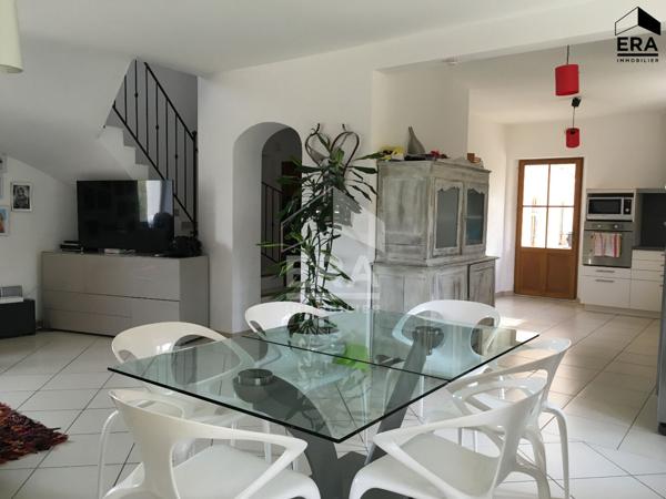 Maison de 130 m² avec 3 chambres sur un terrain clos de 2 000 m² Saint Cannat
