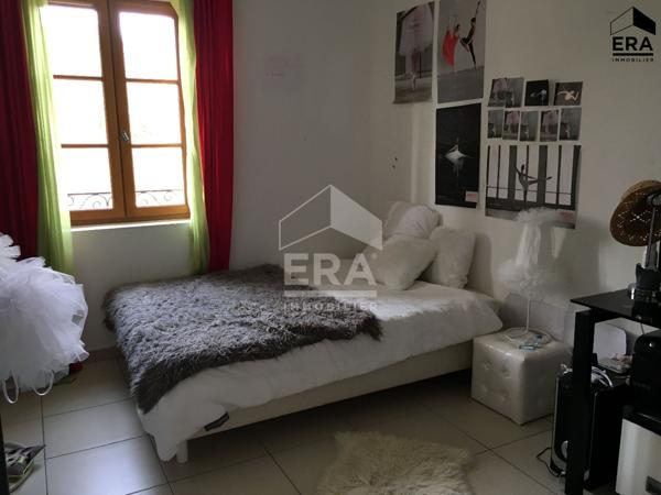 Maison de 130 m² avec 3 chambres sur un terrain clos de 2 000 m² Saint Cannat