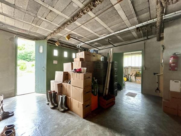 Maison traditionnelle de 146M2 sur un garage de 150m2