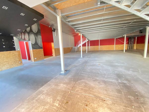 Local commercial Saint Quentin 420 m2