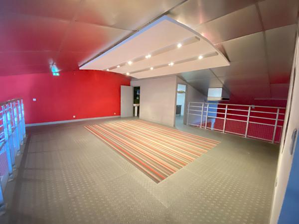 Local commercial Saint Quentin 420 m2