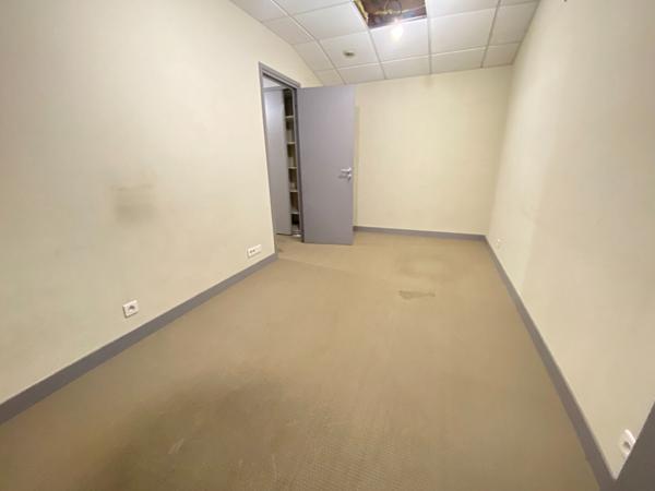 Local commercial Saint Quentin 420 m2