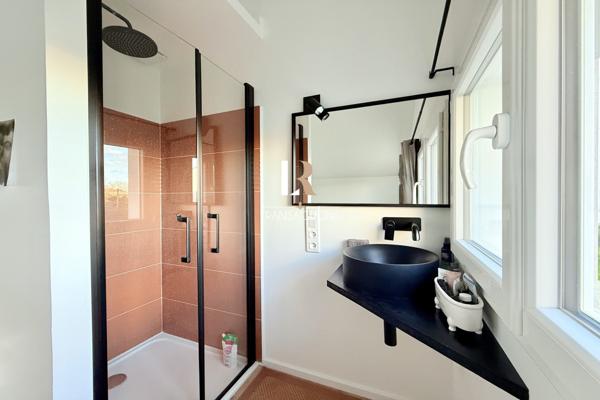 La Rochelle (17000) La Genette - Maison de Plain-pied avec quadruple garage et appartement T3