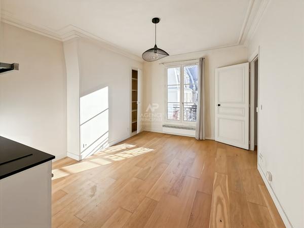 BIEN RARE : CITE KLEIN - APPARTEMENT DE DEUX PIECES 436 900 € **  - Référence  6805-NG