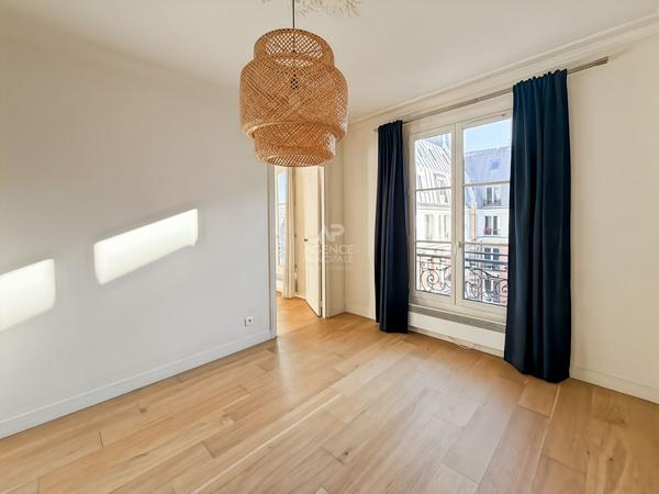 BIEN RARE : CITE KLEIN - APPARTEMENT DE DEUX PIECES 436 900 € **  - Référence  6805-NG