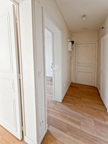BIEN RARE : CITE KLEIN - APPARTEMENT DE DEUX PIECES 436 900 € **  - Référence  6805-NG