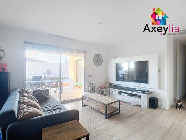 Vougy (42720) A VENDRE - A 10MIN DE ROANNE - MAISON DE 2022 DE PLAIN-PIED AVEC PISCINE