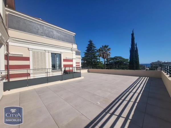 Appartement à louer 5 pièces 125m²