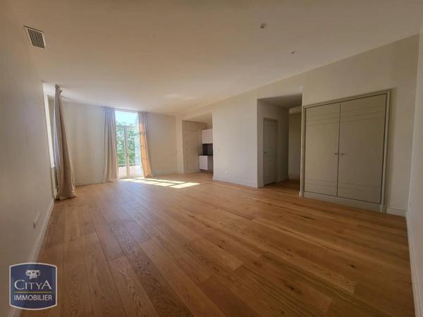Appartement à louer 5 pièces 125m²