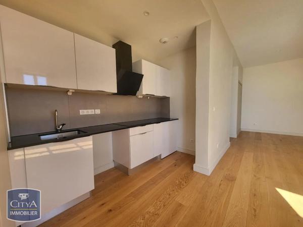 Appartement à louer 5 pièces 125m²