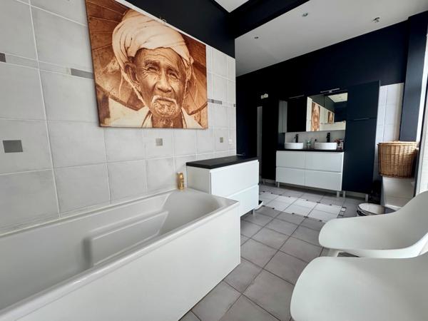 Maison Bourgeoise Art Déco d’Exception – 373 m² Habitables sur 680 m² de Terrain Arboré CROIX