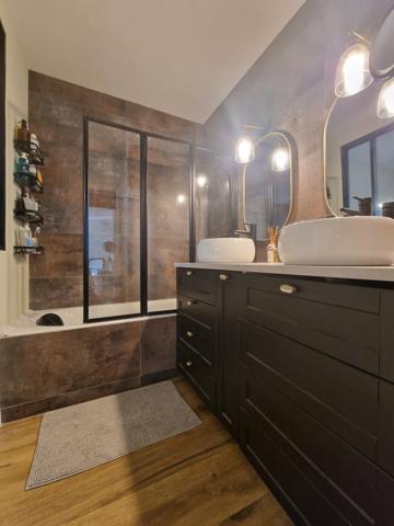 Tassin-la-Demi-Lune (69160) Coquet T2 meublé au coeur d'une residence arborée- tennis, cave et place de stationnement : Disponible !