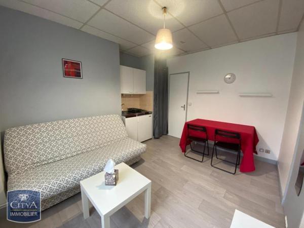 Appartement à louer 1 pièce 14.8m²