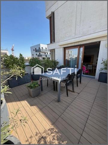 A VENDRE – Superbe Duplex 5 pièces 4 chambres de 108 m2  avec terrasse de 24 m2 – Dernier étage avec ascenseur