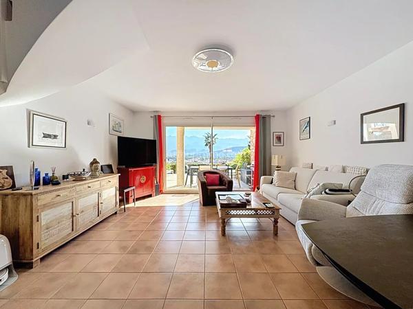 Vente Maison 3 pièces 74 m2 à Calvi