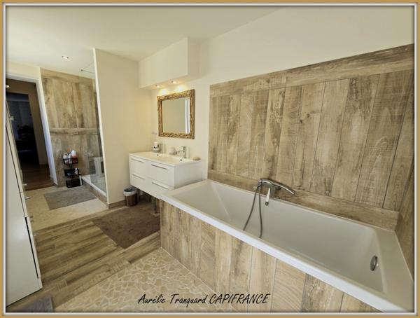 Maison à vendre 6 pièces SAINT JEAN D'ANGELY (17) avec GRAND jardin et SUITE PARENTALE AU RDC