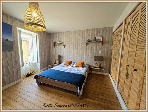 Maison à vendre 6 pièces SAINT JEAN D'ANGELY (17) avec GRAND jardin et SUITE PARENTALE AU RDC