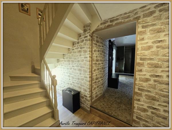 Maison à vendre 6 pièces SAINT JEAN D'ANGELY (17) avec GRAND jardin et SUITE PARENTALE AU RDC